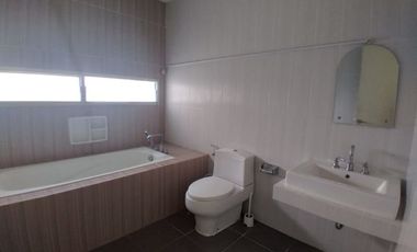Disewakan Rumah Minimalis Di Bukit Golf Hijau Sentul City