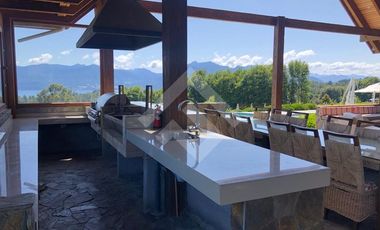 Casa en Venta en a 5 kilómetros entrada norte pucón