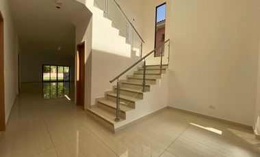 VENTA CASA ESTRENAR EN CLAYTON 649 M2TERRENO EN CLAYTON FOREST