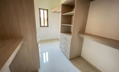VENTA CASA ESTRENAR EN CLAYTON 649 M2TERRENO EN CLAYTON FOREST