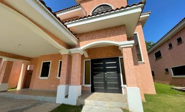 VENTA CASA ESTRENAR EN CLAYTON 649 M2TERRENO EN CLAYTON FOREST
