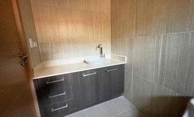 VENTA CASA ESTRENAR EN CLAYTON 649 M2TERRENO EN CLAYTON FOREST