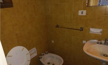 MOGOTES; OPORTUNIDAD! AMPLIO CHALET S/ 2 LOTES + LOTE DE PARQUE