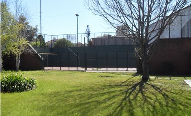 MOGOTES; OPORTUNIDAD! AMPLIO CHALET S/ 2 LOTES + LOTE DE PARQUE