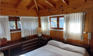 MOGOTES; OPORTUNIDAD! AMPLIO CHALET S/ 2 LOTES + LOTE DE PARQUE