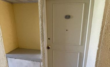 apartamento en arriendo en el tejar. Cod A1410515