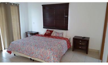 Venta de casa con piscina en Malibu Lakes, Chame