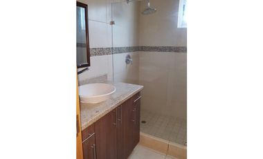 Venta de casa con piscina en Malibu Lakes, Chame