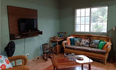 CASA DE PLAYA CON PISCINA NUEVA GORGONA