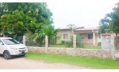 CASA DE PLAYA CON PISCINA NUEVA GORGONA
