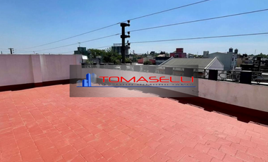 CASA - VENTA - MULTIFAMILIAR - CON LOCAL COMERCIAL