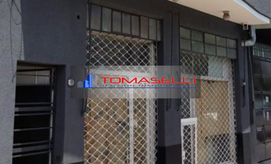 CASA - VENTA - MULTIFAMILIAR - CON LOCAL COMERCIAL