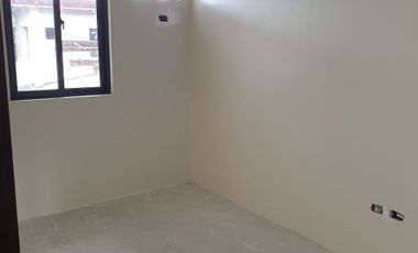 4BR HOUSE AND LOT FOR SALE near SM Southmall Las Pinas City