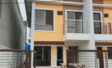 4BR HOUSE AND LOT FOR SALE near SM Southmall Las Pinas City