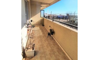 Departamento 3 ambientes con cochera y terraza