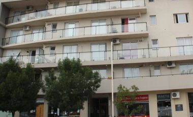 Departamento 3 ambientes con cochera y terraza