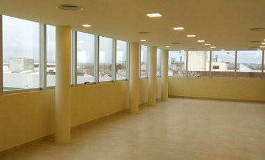 OFICINA ZONA HPC- CON COCHERA