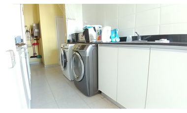 Alquilo apartamento amoblado Ph Vista Marina, Avenida Balboa