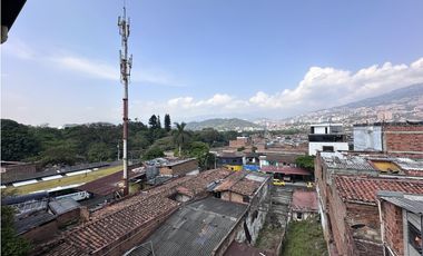 Casa en venta, Campo Valdes, Medellín