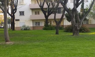 ¡Excelente! Fácil acceso a Gral Paz. Mucho espacio verde.-  3 ambientes en Venta