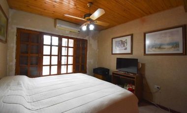 EN VENTA  - CASA DE 4 DORMITORIOS CON PILETA TERRENO 2900 MTS - GARITA 14. FUNES