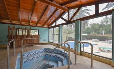 EN VENTA  - CASA DE 4 DORMITORIOS CON PILETA TERRENO 2900 MTS - GARITA 14. FUNES