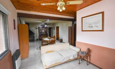 EN VENTA  - CASA DE 4 DORMITORIOS CON PILETA TERRENO 2900 MTS - GARITA 14. FUNES