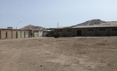TERRENO INDUSTRIAL CON TRES FRENTES EN AV. REVOLUCIÓN - VENTANILLA