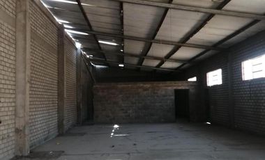 TERRENO INDUSTRIAL CON TRES FRENTES EN AV. REVOLUCIÓN - VENTANILLA
