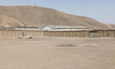 TERRENO INDUSTRIAL CON TRES FRENTES EN AV. REVOLUCIÓN - VENTANILLA