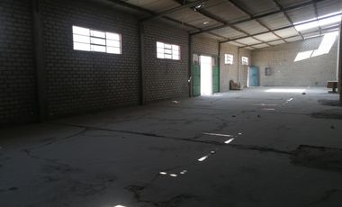 TERRENO INDUSTRIAL CON TRES FRENTES EN AV. REVOLUCIÓN - VENTANILLA