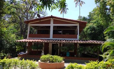 Casa Finca en venta en Santa Fé de Antioquia.