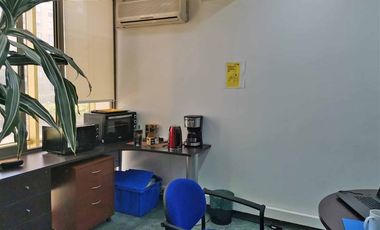 Amplia oficina,3 privados,3 baños, 3 estac. ascensor
