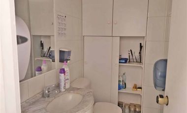 Amplia oficina,3 privados,3 baños, 3 estac. ascensor
