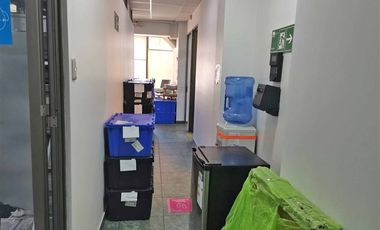 Amplia oficina,3 privados,3 baños, 3 estac. ascensor