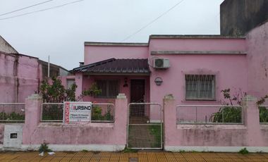 VENTA - CASA EN BARRIO FATIMA.