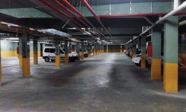 Cochera cubierta en Baron Center