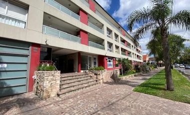 Cochera cubierta en Baron Center