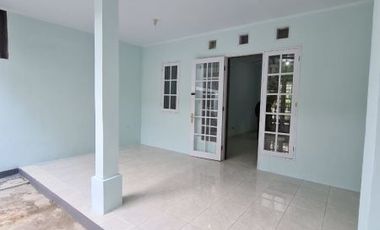 Disewakan Rumah Golden Vienna BSD City Tangerang Kondisi Rapi Siap Huni