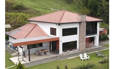 Casa campestre en venta la Estrella Antioquia