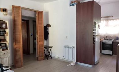 Casa 4 ambientes con gran parque