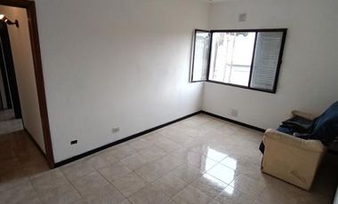 Departamento en venta - 2 Dormitorios 1 Baño - 45Mts2 - Bernal Oeste, Quilmes