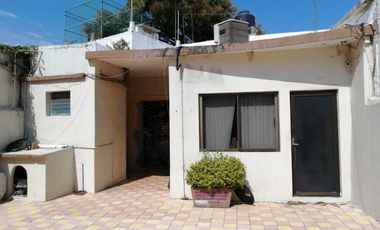 CASA EN VENTA EXCELENTE UBICACIÓN COL. IGNACIO ZARAGOZA FRENTE A PARQUE ZARAGOZA