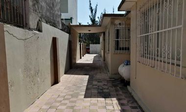 CASA EN VENTA EXCELENTE UBICACIÓN COL. IGNACIO ZARAGOZA FRENTE A PARQUE ZARAGOZA