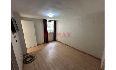 🏡✨ ¡ Vendo Dpto. 1Er Piso + Cochera En Cond. Parque Central!