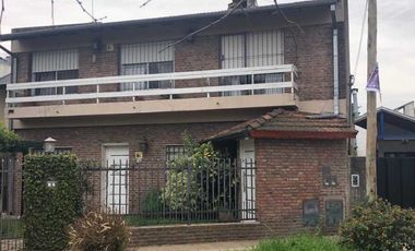 Casa PH en venta en Zona Iglesia