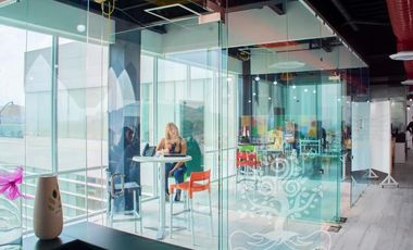 TRABAJA EN TU PROPIO ESPACIO  EN ESTAS OFICINAS EN ALTOS ESMERALDA!
