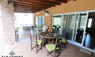 VENTA PINAMAR Bº LA HERRADURA CASA 5 AMBIENTES