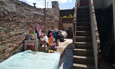 VENTA - CASA - 2 AMB GARAGE + DEPTO - BILLINGHURST - 25 DE MAYO