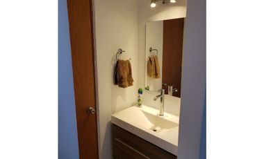 CASA EN CONDOMINIO EN VENTA A ORILLA DEL LAGO 